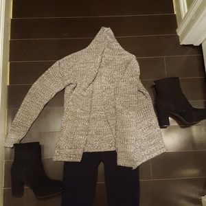 Brand New Knit Gray Cardigan 🌸